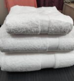 টেরি কাপড়ের টাওয়াল ৩ পিসের কম্বো- সাদা কালার - Image 2